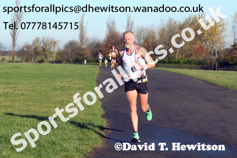 Newcastle Town Moor Marathon, Newcastle Town Moor Marathon and Half Marathon. Photo: David T. Hewitson/Sports for All Pics
